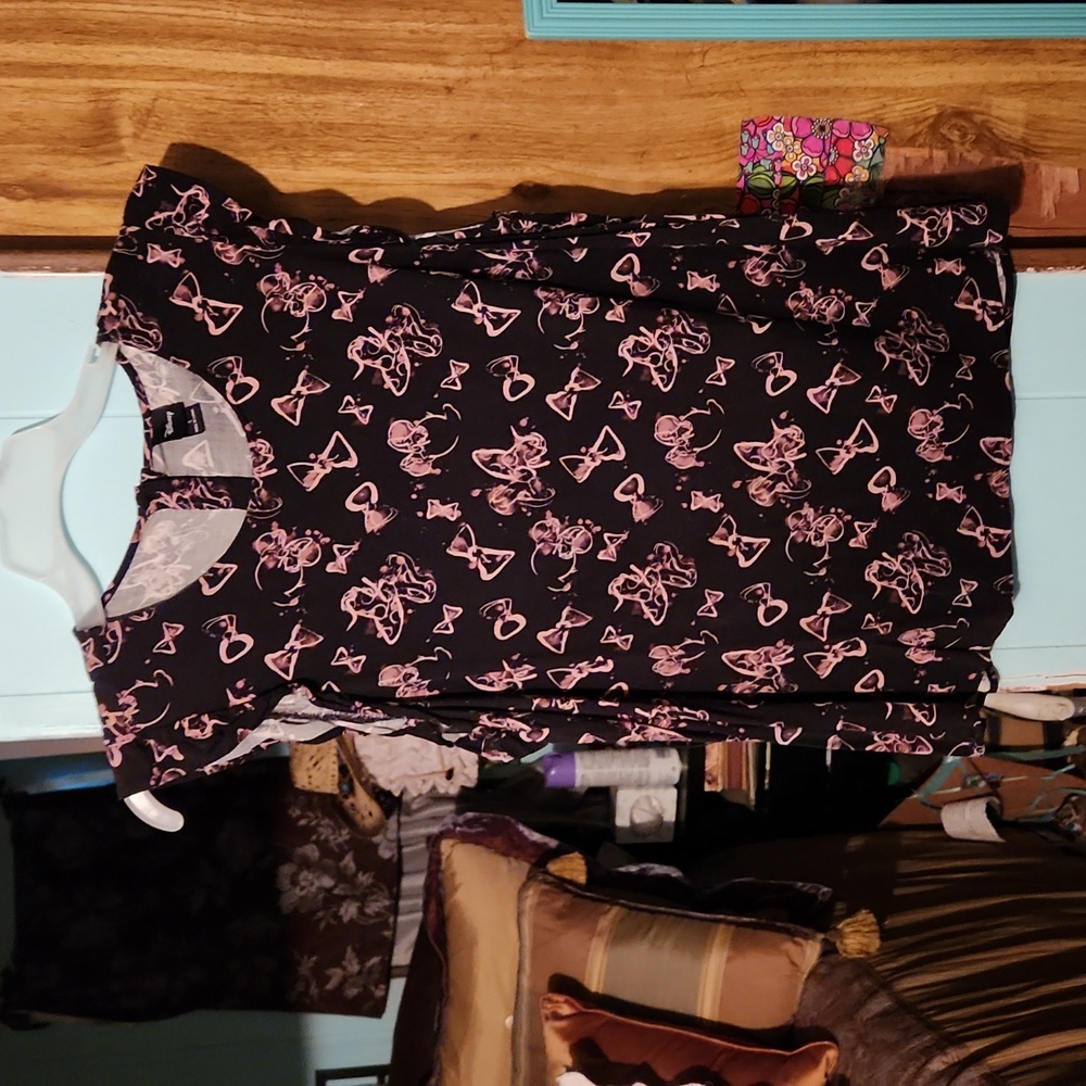 Black & Pink Floral Print Sleeveless Women's Top